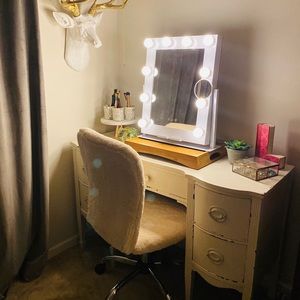 Meet your Posher, Lynne